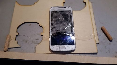 Smartphone broken.jpg